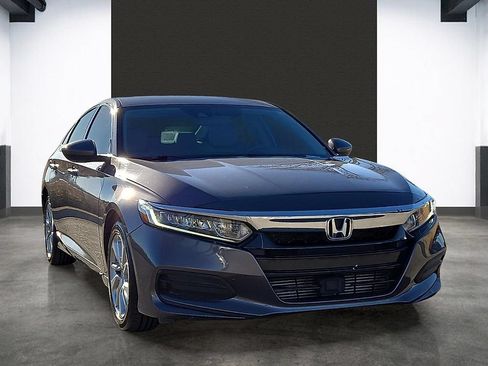 Used 2018 Honda Accord LX image 11