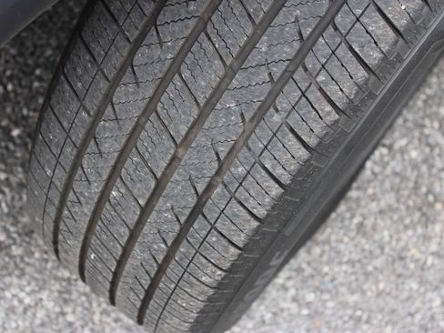 Used 2022 Acura MDX SH-AWD image 38