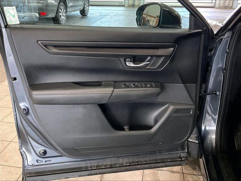 Used 2024 Honda CR-V Sport image 9