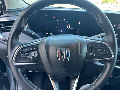 Used 2025 Buick Encore GX Preferred AWD/4WD image 27