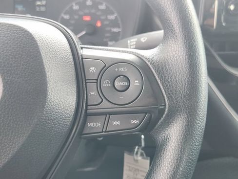 Used 2025 Toyota Corolla LE FWD image 23