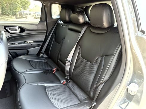 New 2026 Jeep Compass Latitude AWD/4WD image 21