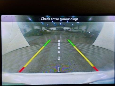 Used 2017 Jeep Compass Latitude w/ Popular Equipment Group image 18