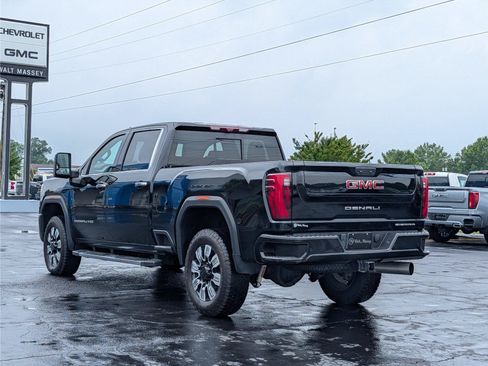Used 2024 GMC Sierra 2500 Denali w/ Denali Reserve Package AWD/4WD image 3