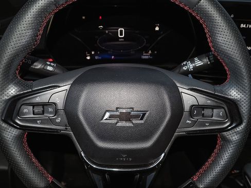 Certified 2024 Chevrolet Trax RS w/ Sunroof Package image 32