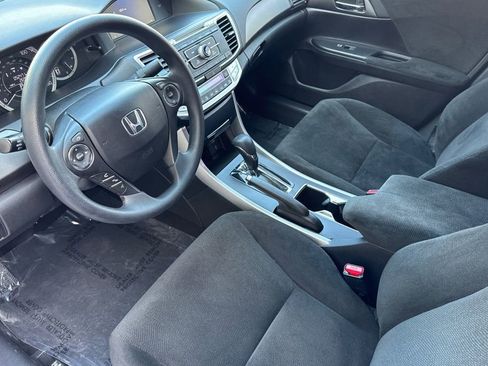 Used 2013 Honda Accord LX image 12