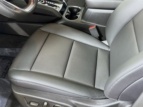 New 2026 GMC Canyon Elevation w/ Convenience Package image 14