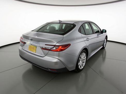 Used 2025 Toyota Camry LE FWD image 9