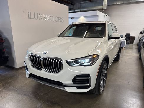 Used 2023 BMW X5 sDrive40i w/ Parking Assistance Package RWD image 1