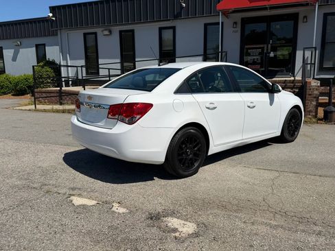 Used 2016 Chevrolet Cruze LT image 7
