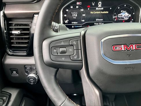 Used 2025 GMC Sierra 1500 AT4 w/ AT4 Premium Package AWD/4WD image 24