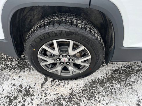 Used 2020 GMC Acadia SLE w/ Driver Convenience Package image 11