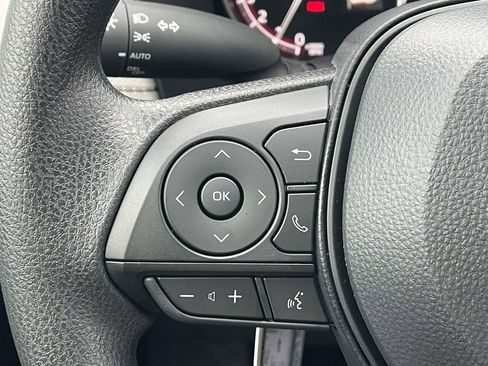 New 2025 Toyota RAV4 XLE image 32