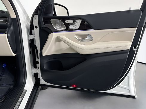 New 2026 Mercedes-Benz GLS 450 4MATIC image 24