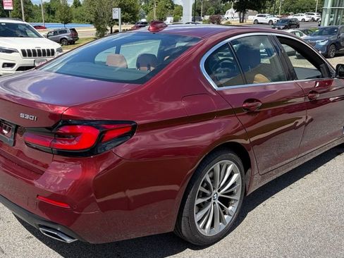 Used 2023 BMW 530i xDrive w/ Convenience Package AWD/4WD image 3