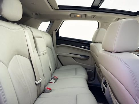 Used 2015 Cadillac SRX Luxury w/ Driver Awareness Package FWD image 29