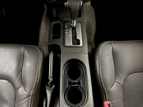 Used 2016 Nissan Frontier PRO-4X w/ Pro-4x Luxury Package image 36