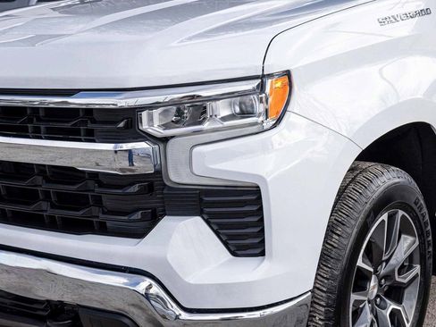 Used 2024 Chevrolet Silverado 1500 LT image 35