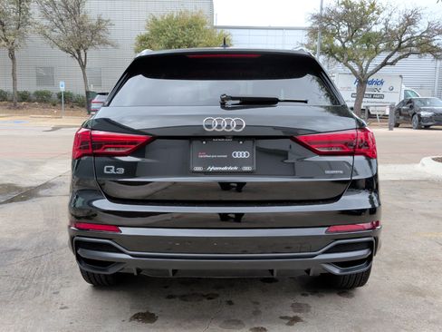 Used 2022 Audi Q3 2.0T Premium Plus image 9