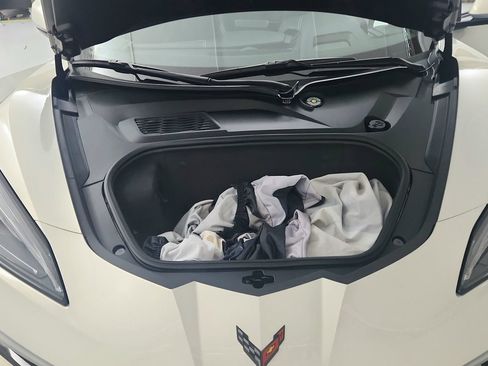 Used 2023 Chevrolet Corvette Stingray Premium Cpe w/ Z51 Performance Package RWD image 19