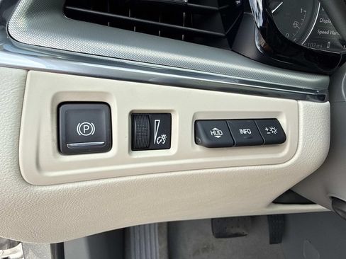 New 2026 Cadillac XT5 Premium Luxury w/ Driver Assist Package FWD image 31