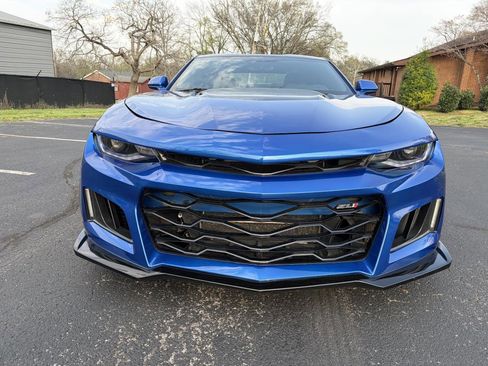 Used 2018 Chevrolet Camaro ZL1 image 4