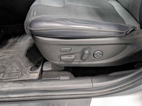 Used 2023 Hyundai Santa Fe Limited AWD/4WD image 37