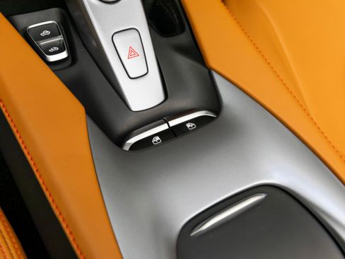 Used 2019 Ferrari Portofino image 33