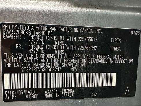 Used 2025 Toyota RAV4 XLE image 11