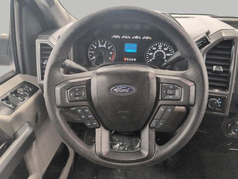 Used 2017 Ford F150 XLT AWD/4WD image 5