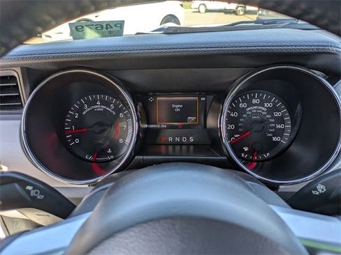 Used 2015 Ford Mustang GT Premium image 29