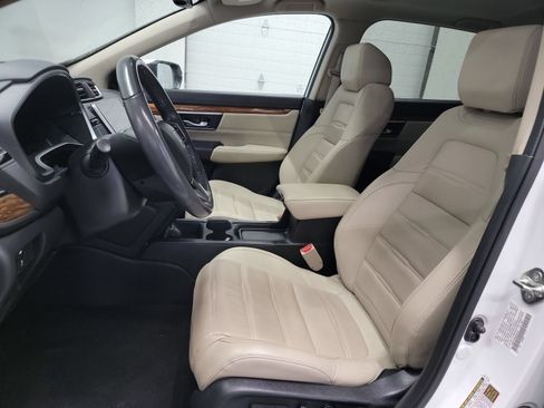 Used 2019 Honda CR-V Touring image 12