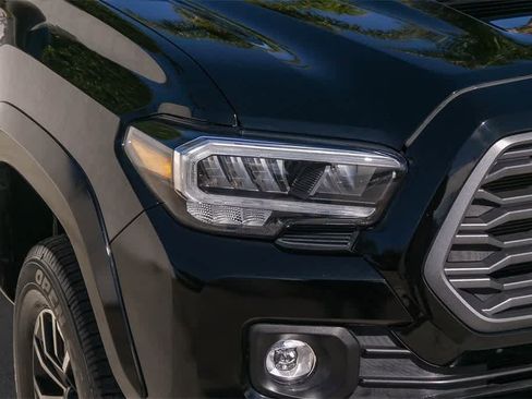 Used 2023 Toyota Tacoma TRD Sport image 4