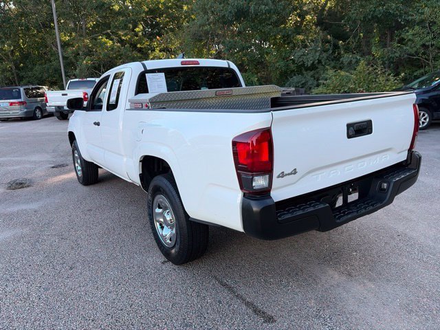 Used 2021 Toyota Tacoma SR AWD/4WD image 4