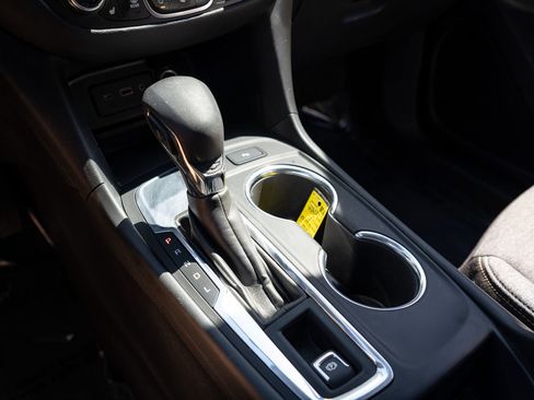 Used 2024 Chevrolet Equinox LT image 26