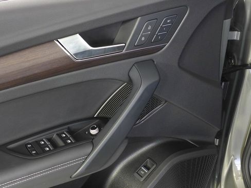 Used 2023 Audi Q5 2.0T Premium Plus image 12