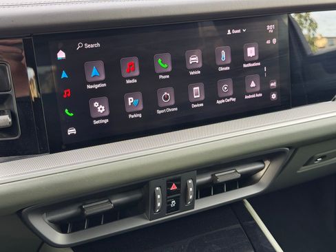 New 2025 Porsche Cayenne S AWD/4WD image 19