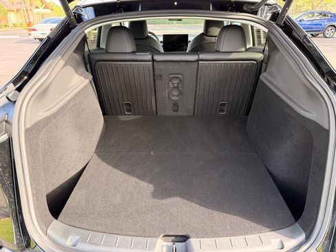 Used 2026 Tesla Model Y 2WD image 4