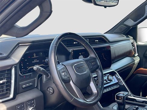 Used 2024 GMC Sierra 1500 Denali Ultimate image 9