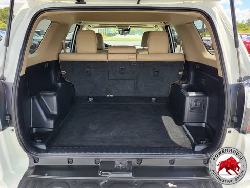 Used 2022 Toyota 4Runner Limited AWD/4WD image 14
