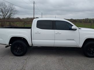 Used 2017 Toyota Tacoma SR5 w/ Tow Package video 2