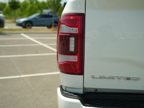 Used 2024 RAM 2500 Limited AWD/4WD image 46