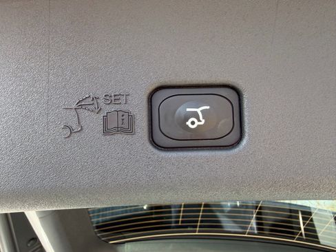 New 2026 Lincoln Nautilus Reserve image 18