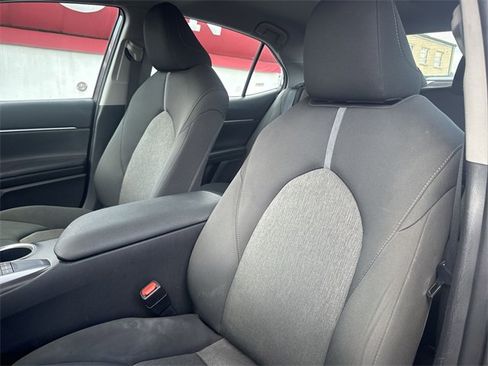 Used 2024 Toyota Camry LE image 11