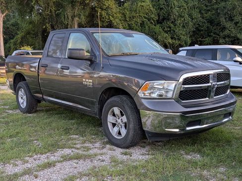 Used 2024 RAM 1500 Classic SLT AWD/4WD image 1
