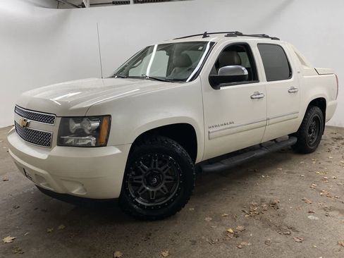 Used 2012 Chevrolet Avalanche LTZ image 1