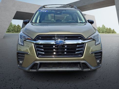 Used 2024 Subaru Ascent Limited w/ Technology Package AWD/4WD image 2