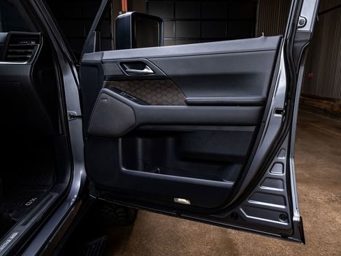 Used 2024 Lexus GX 550 550 Luxury+ w/ Accessory Package (Z1) image 38