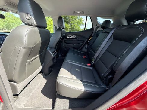 Used 2024 GMC Terrain SLT w/ Elevation Edition AWD/4WD image 14