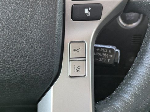 Used 2023 Toyota 4Runner SR5 Premium image 38